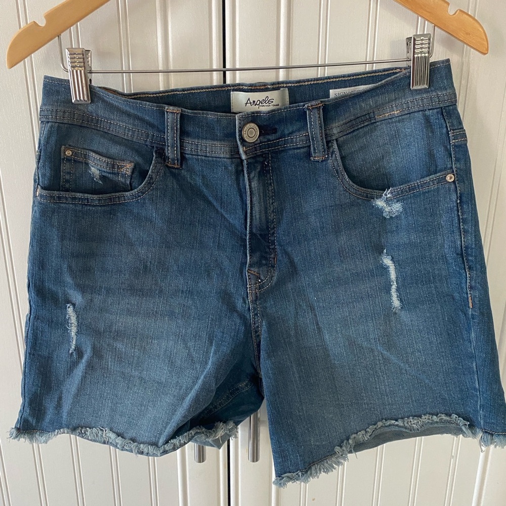 ⭐️3 for 15$⭐️ Angels Blue Jean Shorts Distressed Raw Hem